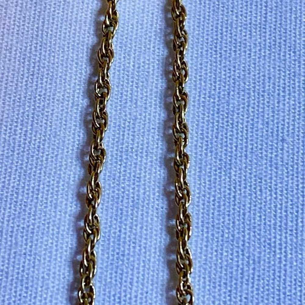 Vintage Avon Gold Tone Necklace with Pendant - image 4