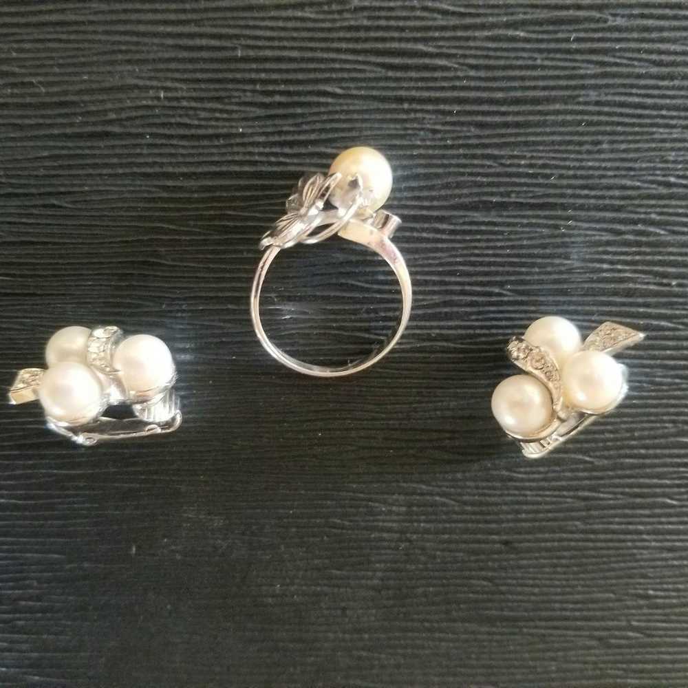 Vintage Faux Pearl Ring & Clipon Earrings, Costum… - image 1