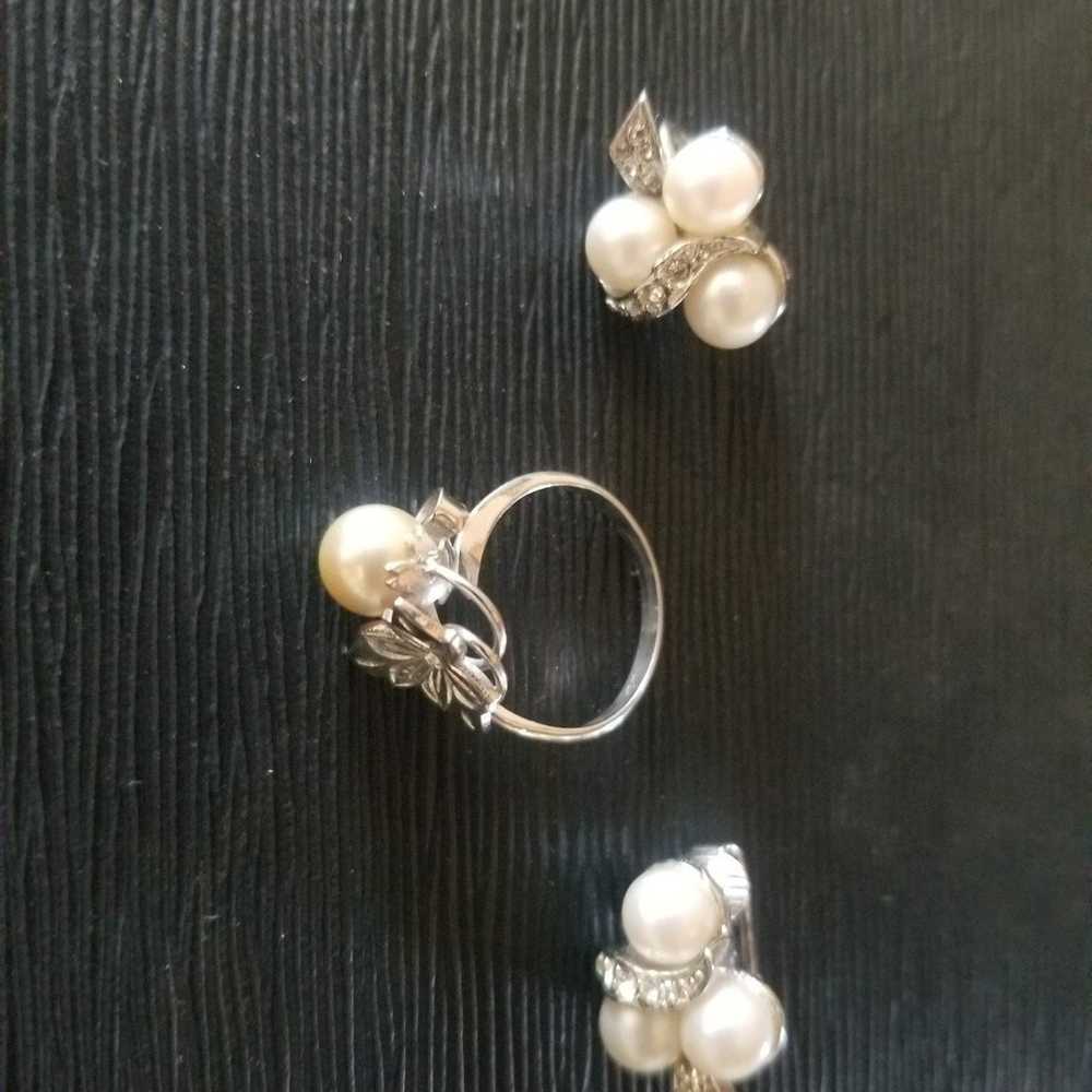 Vintage Faux Pearl Ring & Clipon Earrings, Costum… - image 3