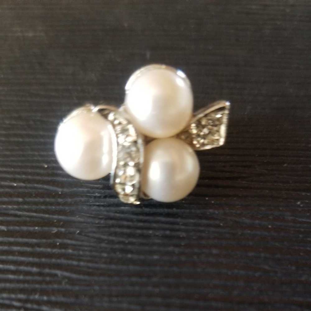 Vintage Faux Pearl Ring & Clipon Earrings, Costum… - image 4