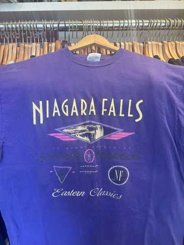 Hanes 90s Niagara Falls Single Stitch