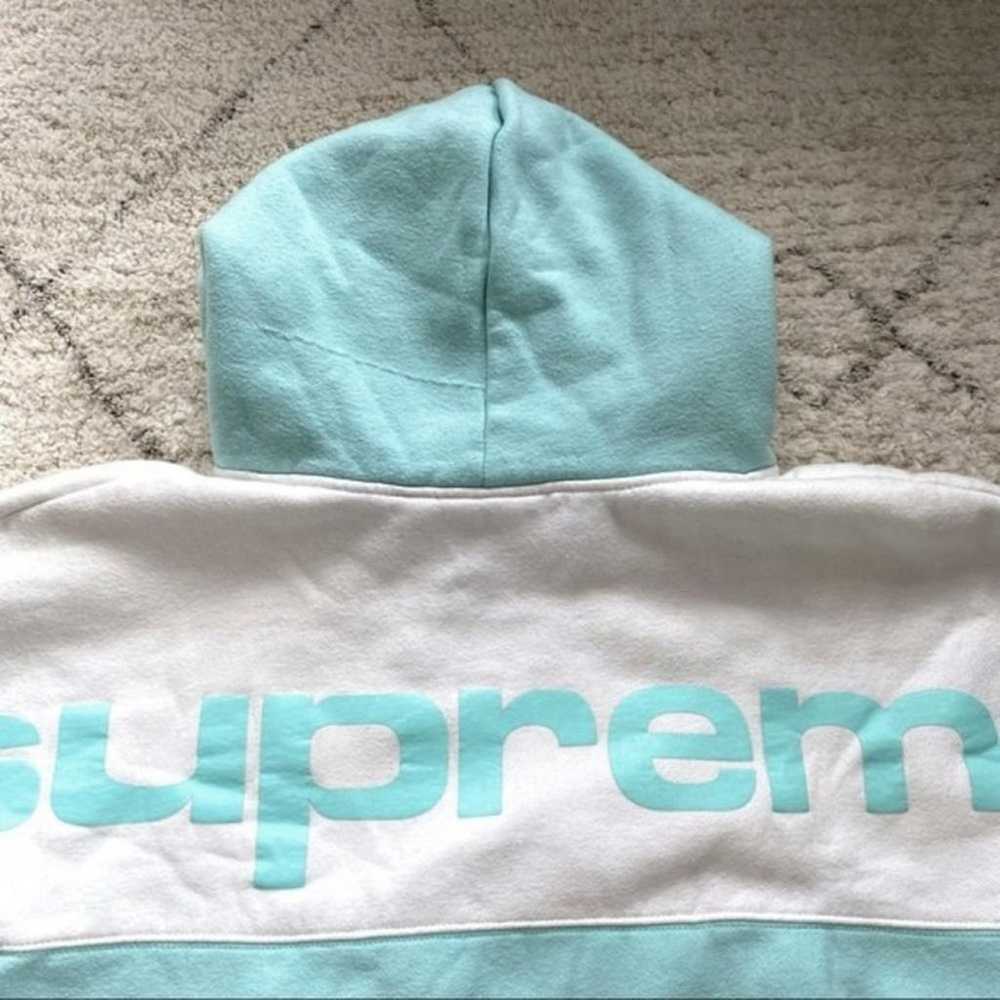 Supreme Sweatshirt - image 10