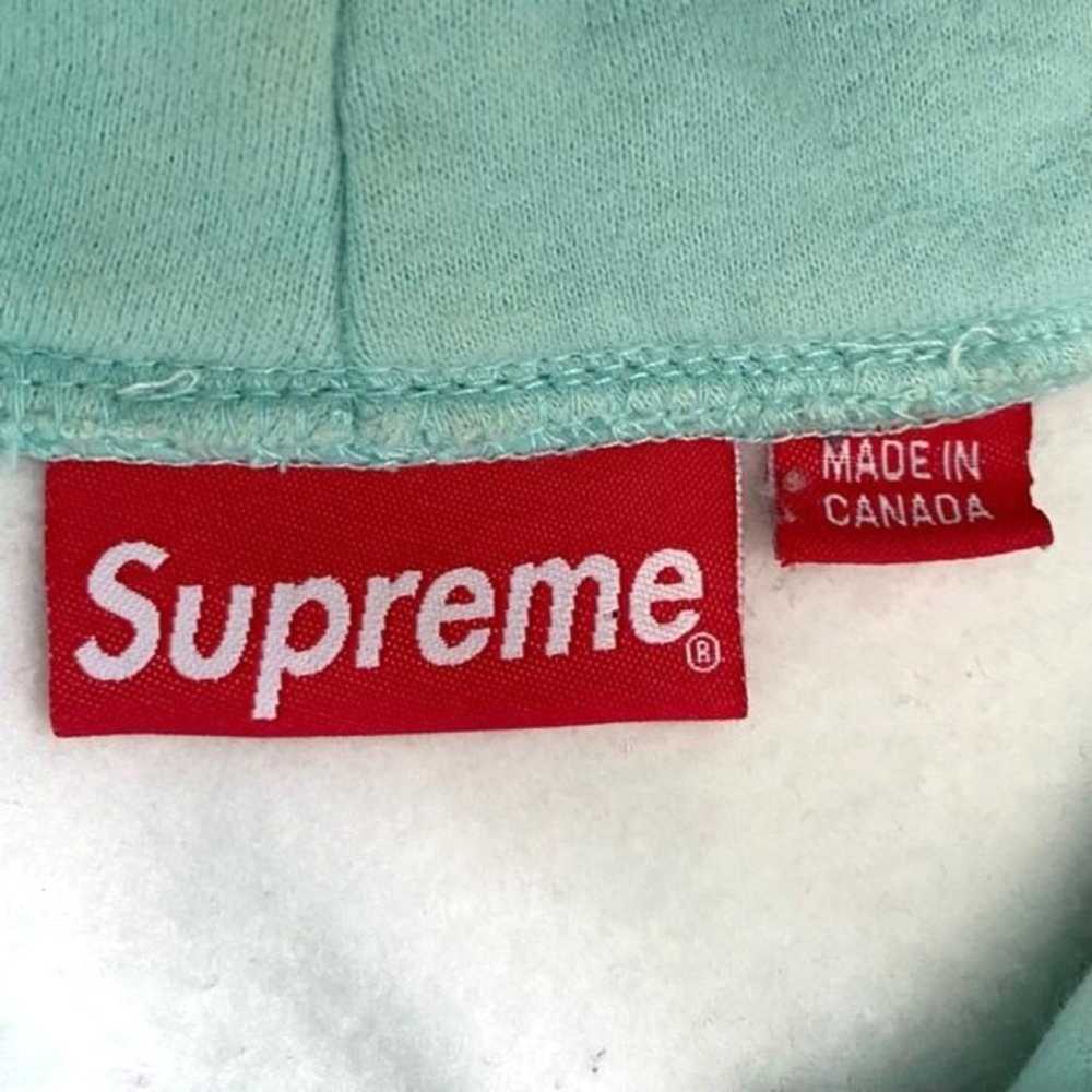 Supreme Sweatshirt - image 6