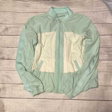 Lululemon Lululemon off the court jacket size 8?