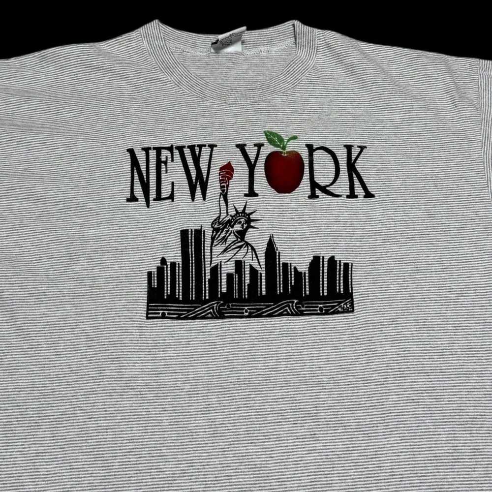 Tee Shirt × Vintage Vintage 90s New York Skyline … - image 2