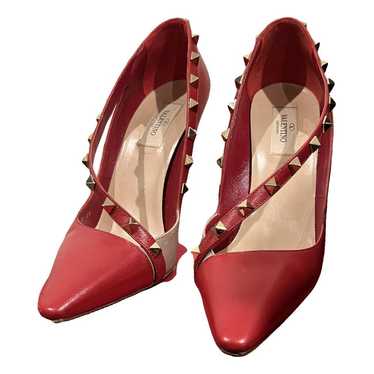 Valentino Garavani Rockstud patent leather heels