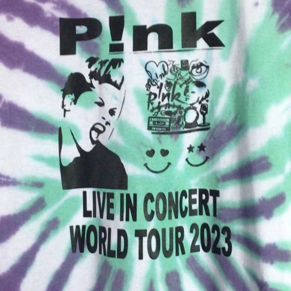 Hanes Pink 2023 World Tour Tie Dye T Shirt Rocks … - image 2