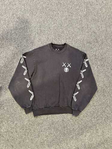 スウェット・トレーナー KAWS For Kid Cudi Moon Man Back Print Crewneck Sweatshirt KAWS For Kid Cudi Moon Man Back Print Crewneck Sweatshirt