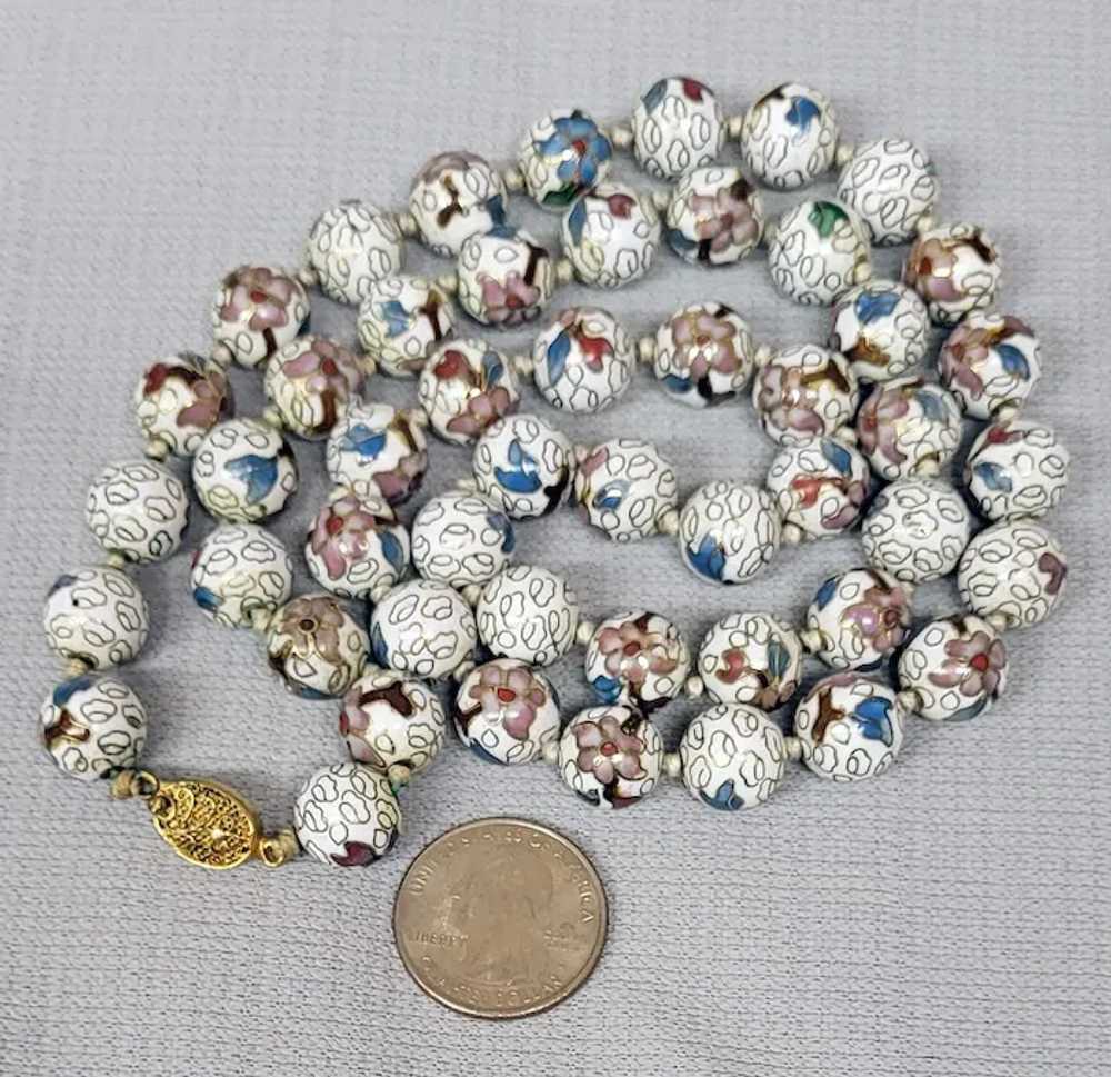 Vintage Chinese White Cloisonne' Bead Necklace Pi… - image 5