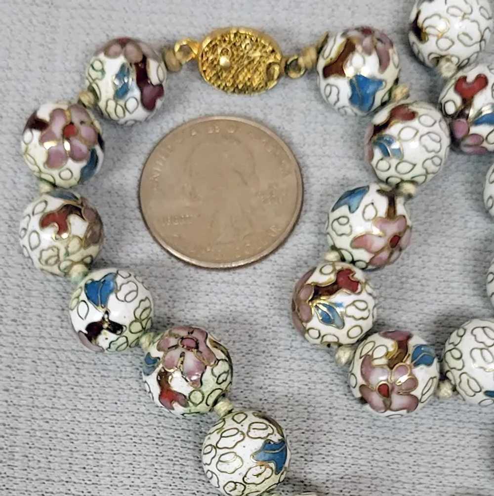 Vintage Chinese White Cloisonne' Bead Necklace Pi… - image 7