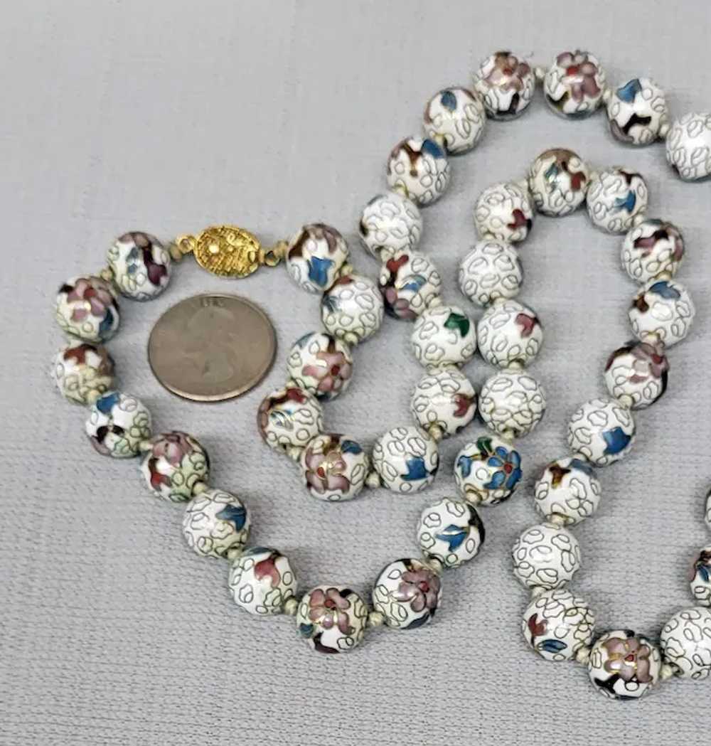 Vintage Chinese White Cloisonne' Bead Necklace Pi… - image 9