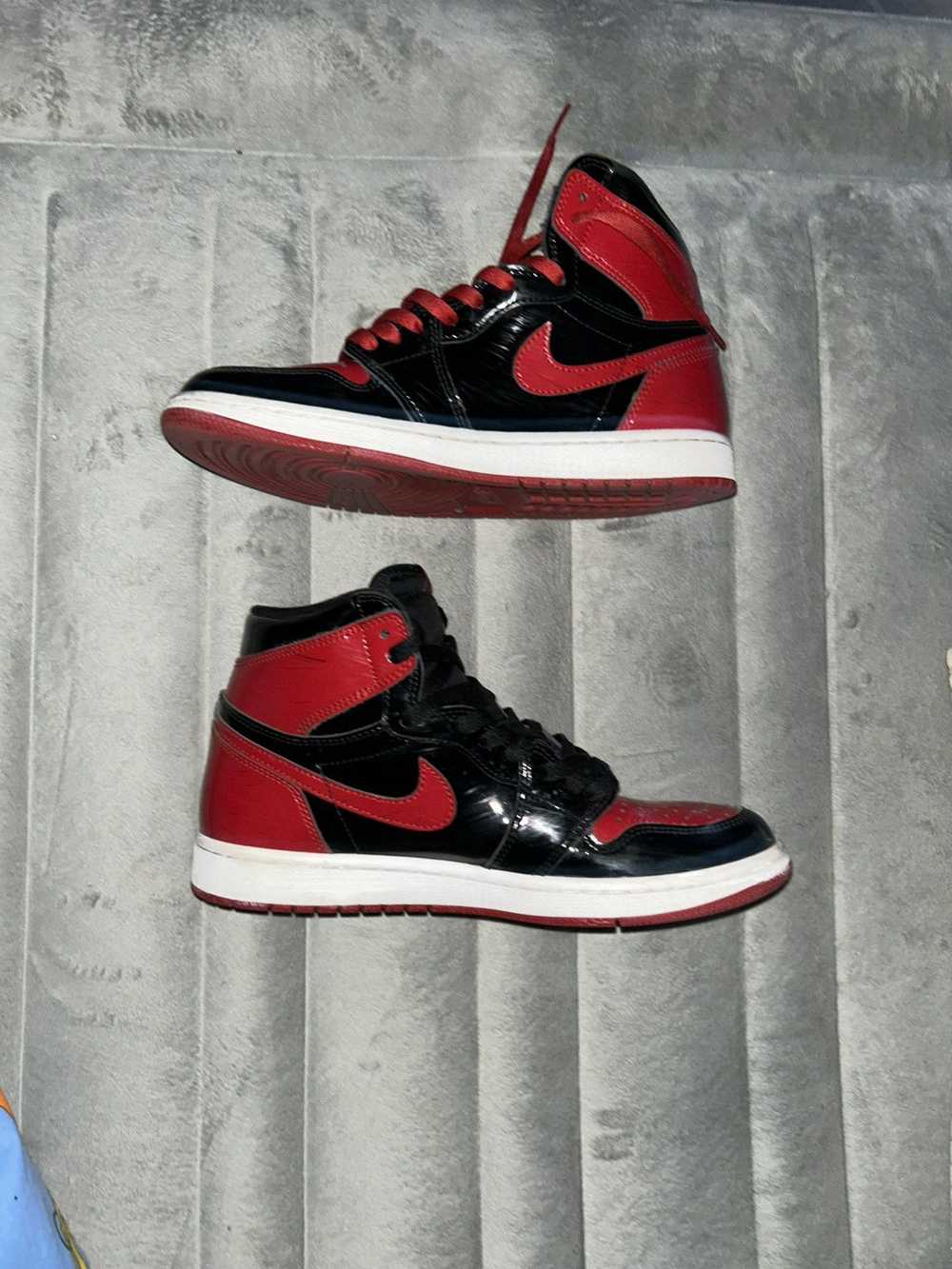 Nike Air Jordan 1 Patent Bred Og - image 2