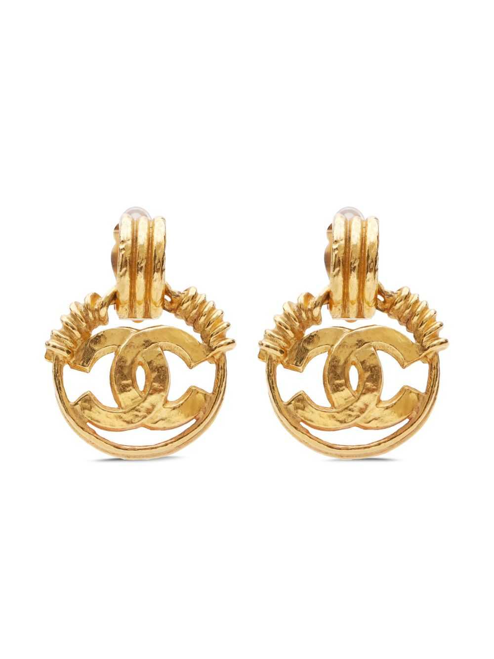 CHANEL Pre-Owned 2004 CC clip-on earrings - Gold - image 1