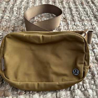 lululemon everywhere belt bag 1l