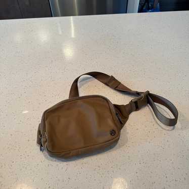 Lululemon Everywhere Belt Bag