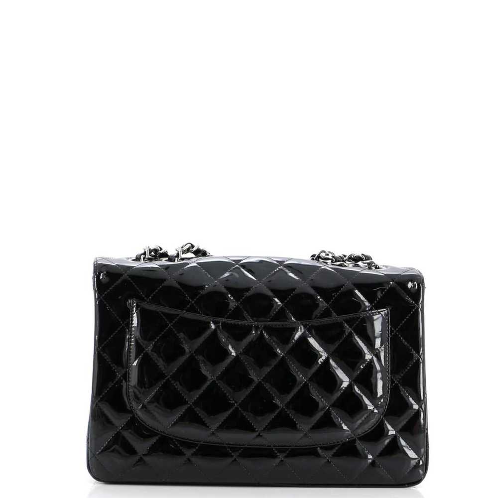 Chanel Timeless/Classique patent leather handbag - image 4