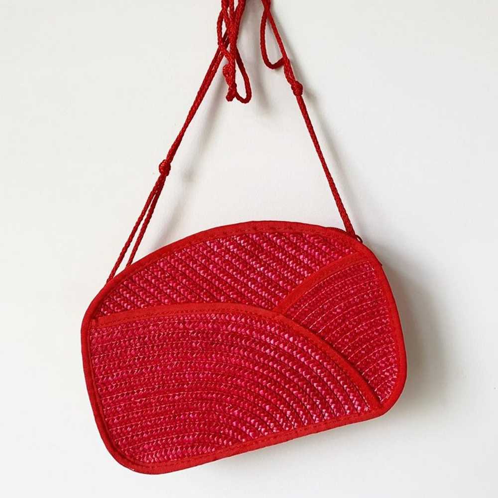 red woven purse - image 2