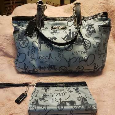 Coach purse and wristlet