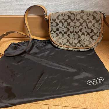 COACH Logo Pattern Shoulder Bag (with Bag)