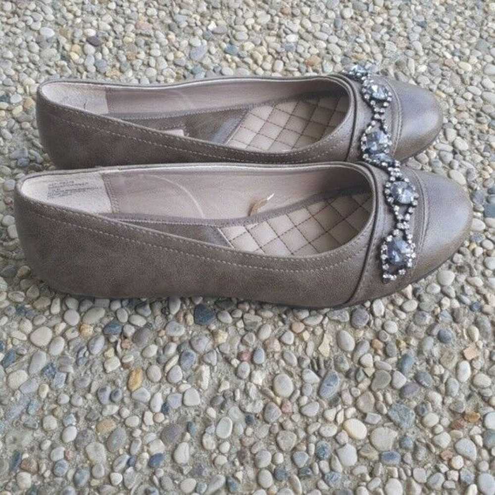 Other Rialto Comfort Brown Jeweled Flats Size 7.5 - image 2