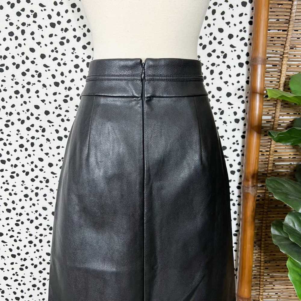 Ann Taylor Vegan leather mid-length skirt - image 7