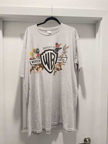 Streetwear × Vintage × Warner Bros 99’ Property Of