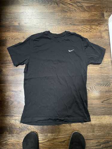 Nike Vintage Nike black shirt sleeve T shirt size 