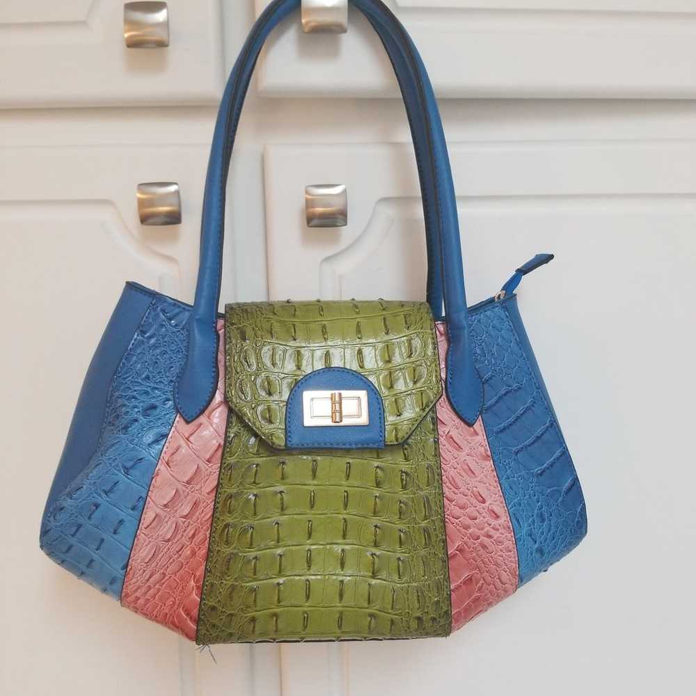 Croc pattern shoulderbag - image 1