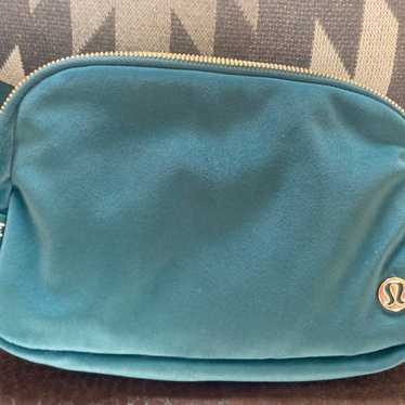 lululemon everywhere belt bag