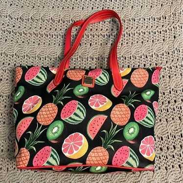 DOONEY & BOURKE LARGE ZIPPERED TOTE TROPICAL FRUI… - image 1