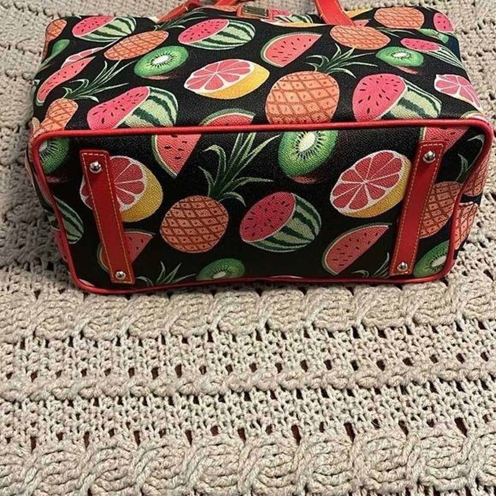 DOONEY & BOURKE LARGE ZIPPERED TOTE TROPICAL FRUI… - image 3