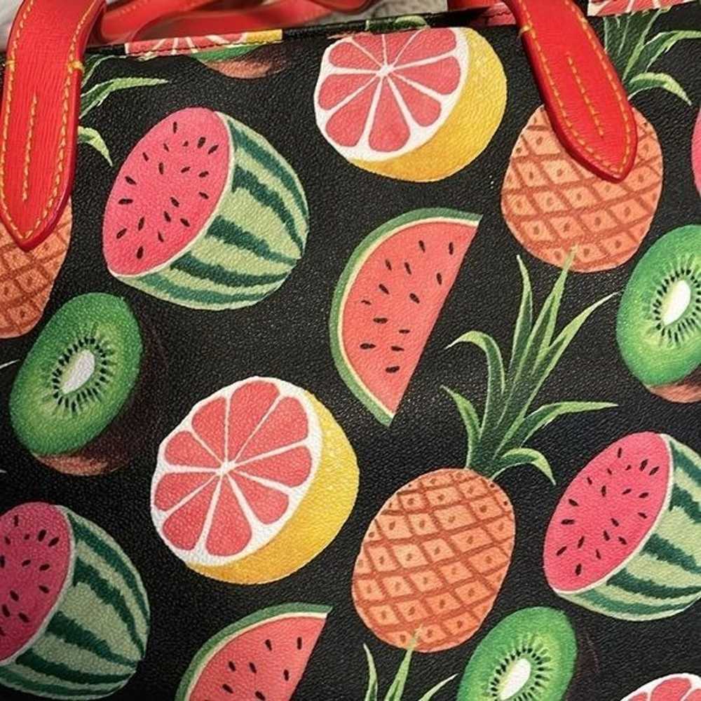 DOONEY & BOURKE LARGE ZIPPERED TOTE TROPICAL FRUI… - image 8