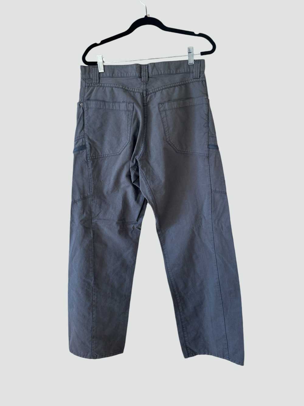 Arc'Teryx Arc'Teryx Wide Leg Cargo Pants - image 5