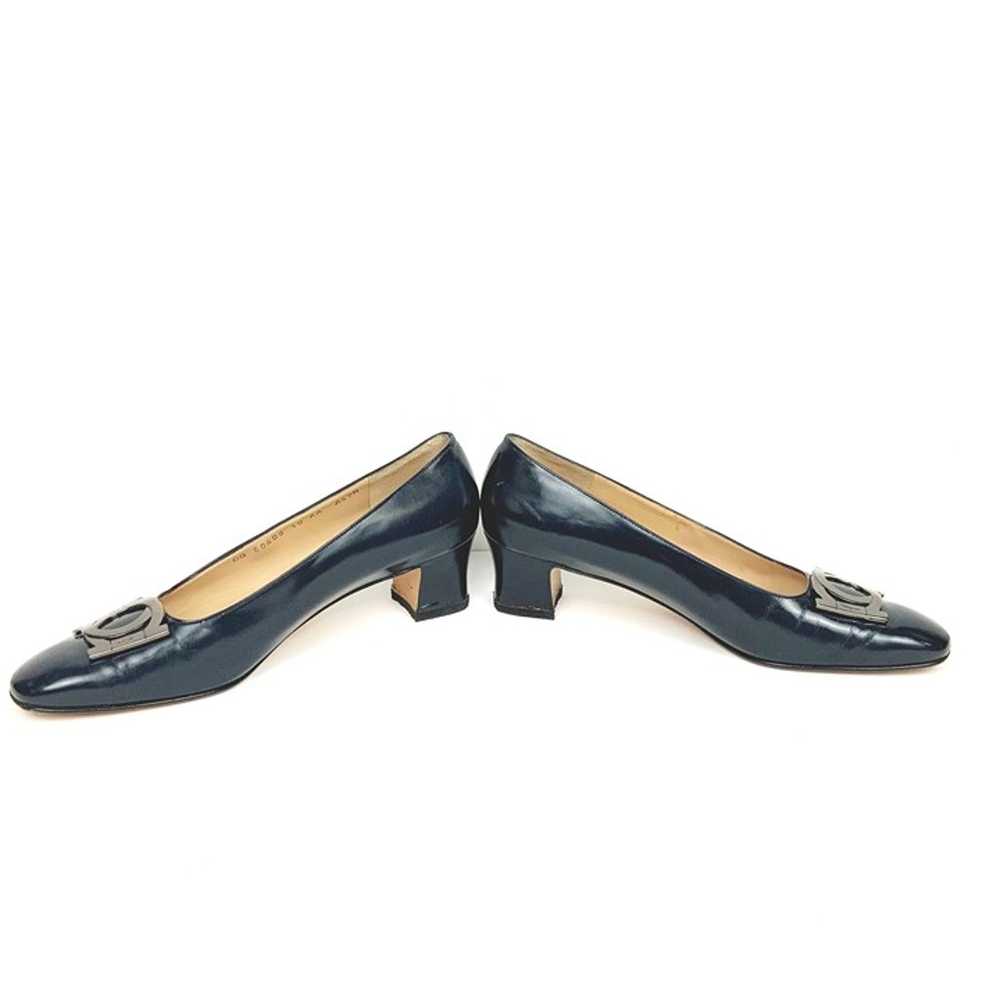 SALVATORE FERRAGAMO Leather Navy Heels With Metal… - image 11