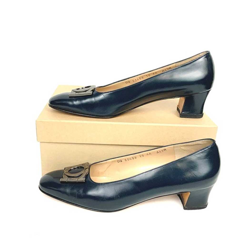 SALVATORE FERRAGAMO Leather Navy Heels With Metal… - image 6