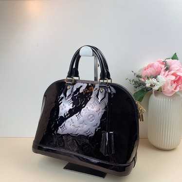 Louis Vuitton Vernis Monogram Alma Handbag