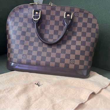 Louis Vuitton Alma PM in excellent condition.