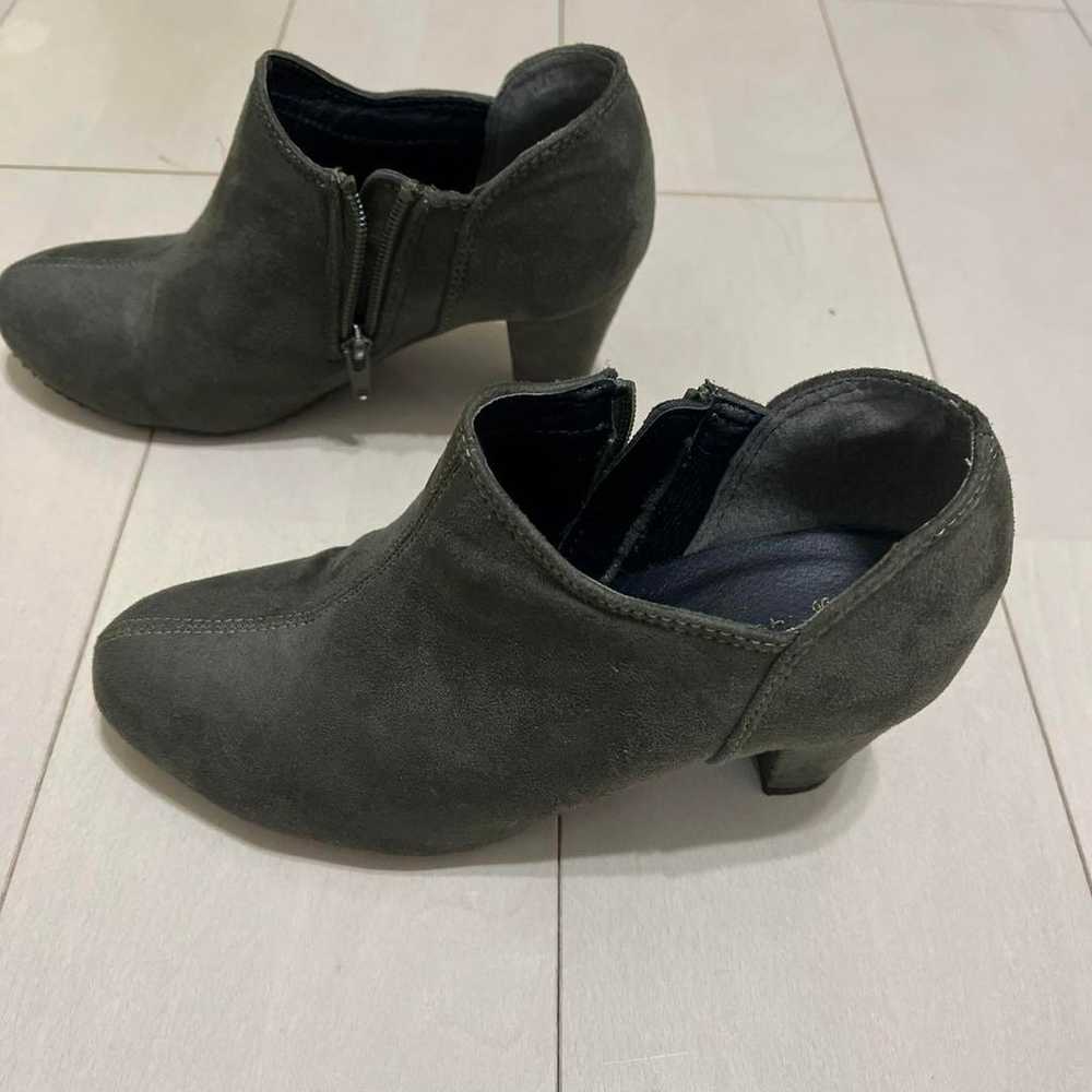 Booties Size M - image 4