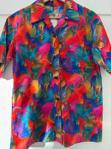 Vintage rainbow horses button up top