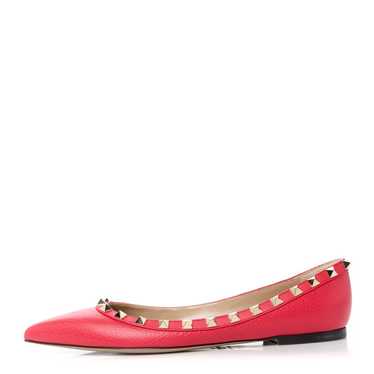 VALENTINO GARAVANI Pebbled Calfskin Rockstud Balle