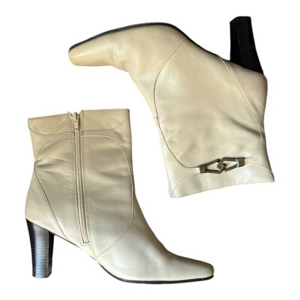 Fitzwell Cream Leather Heeled Boots Size 9.5 Low … - image 11