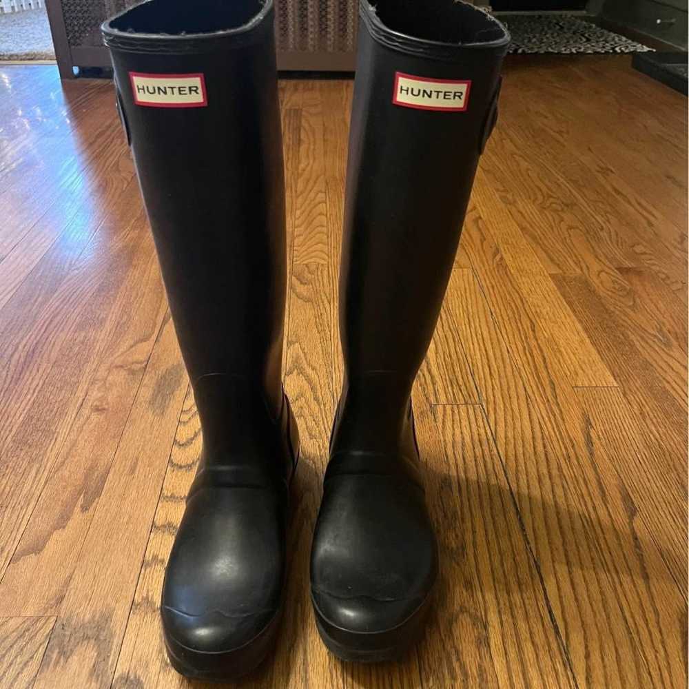 Hunter boots black size 10 - image 1