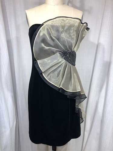 Vintage Y2K Black Velvet and Gold Strapless Dress