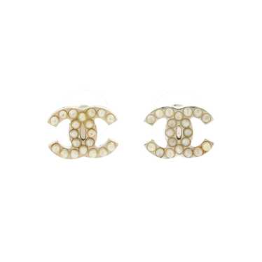 CHANEL CC Stud Earrings