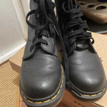 Dr. Martens Pascal