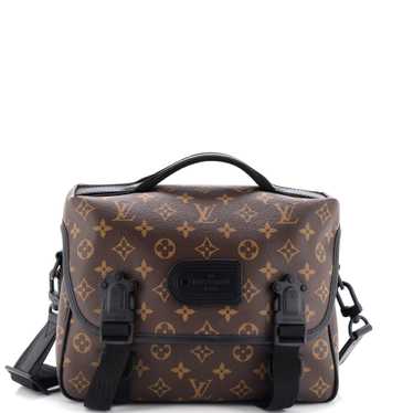 【大容量で実用的】LOUIS VUITTON★LV Trail ショルダーバッグ 大容量で実用的】LOUIS VUITTON☆LV Trail ショルダーバッグ