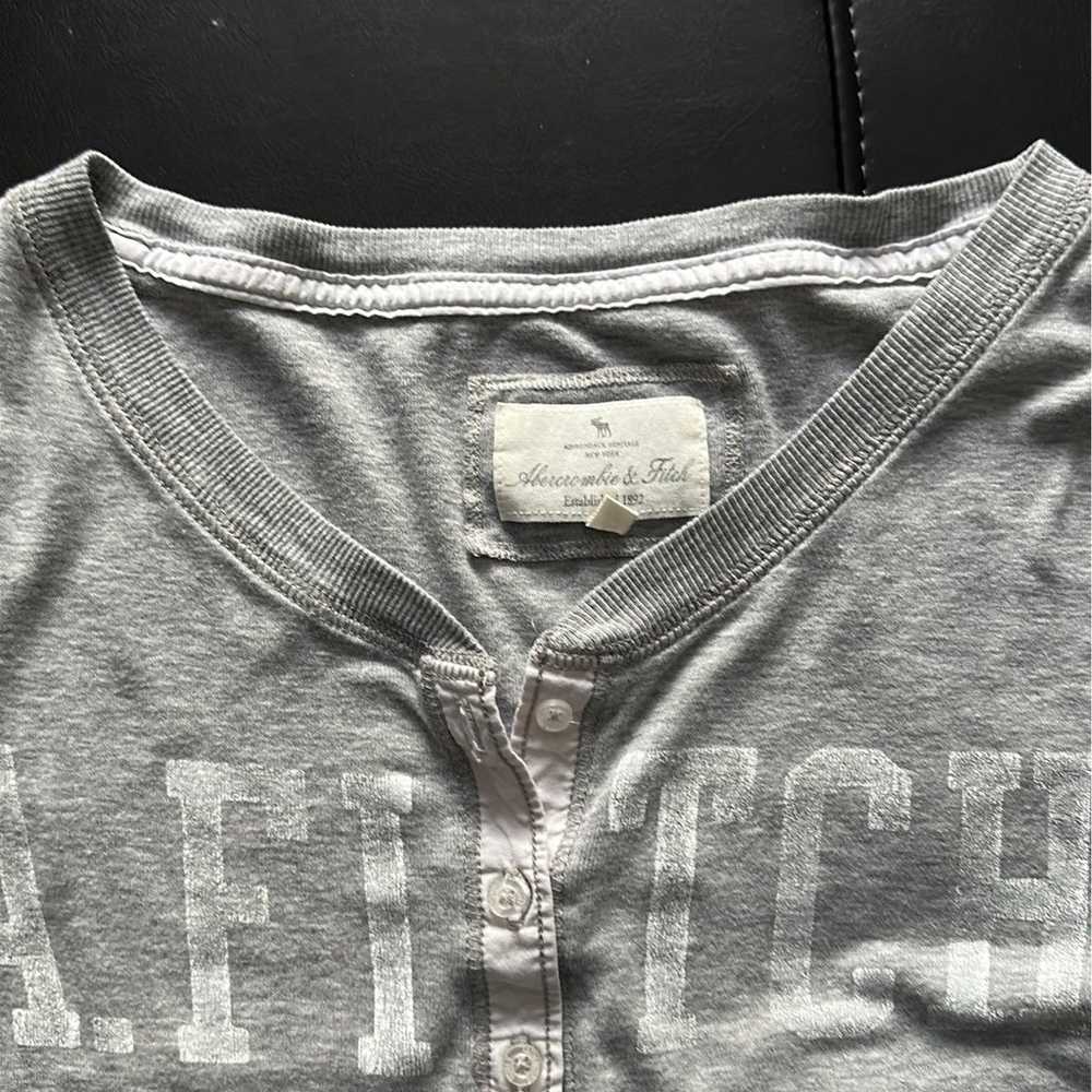 Abercrombie and Fitch Shirt - image 4