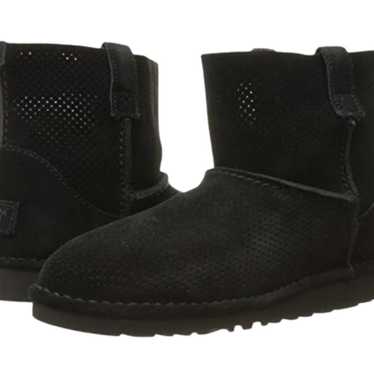 Ugg Classic Unlined Mini Ugg boots