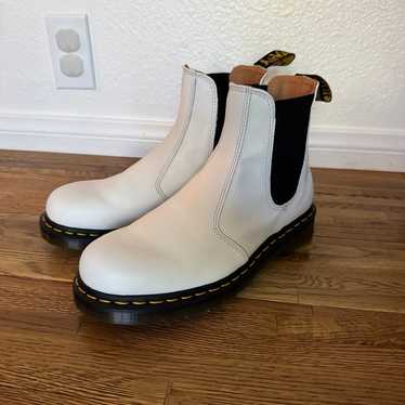 Doc Martens 2976 Chelsea Boot White