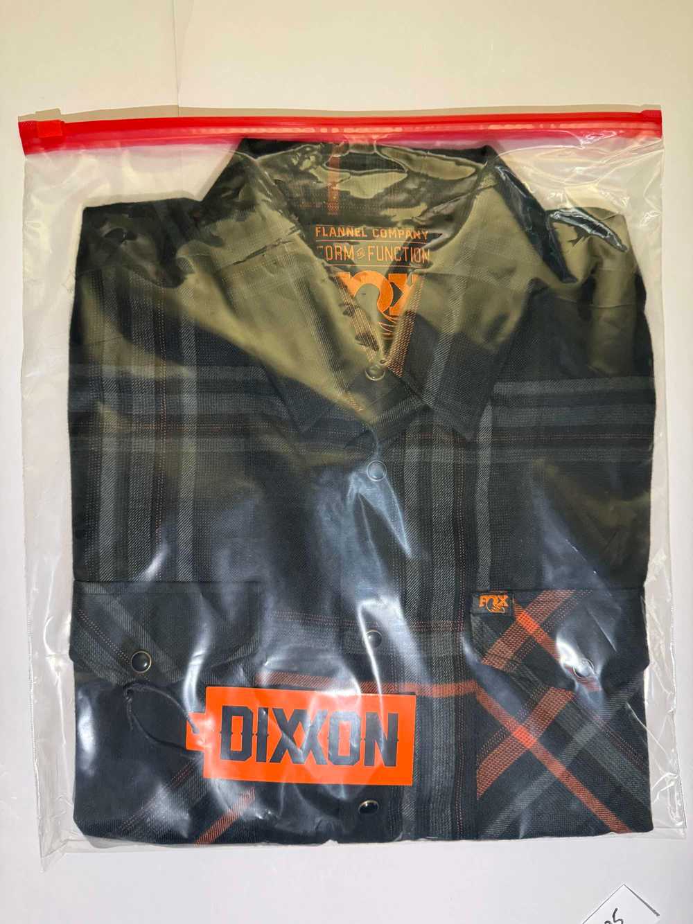 dixxon Men's Fox Flannel - image 2